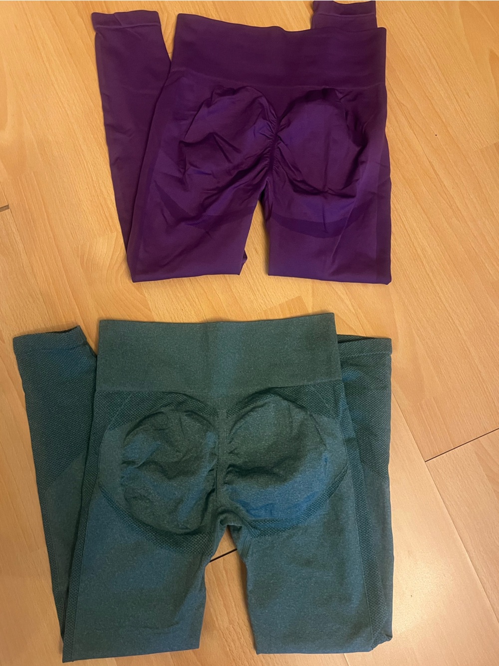 Booty scrunch gym leggings bundle medium